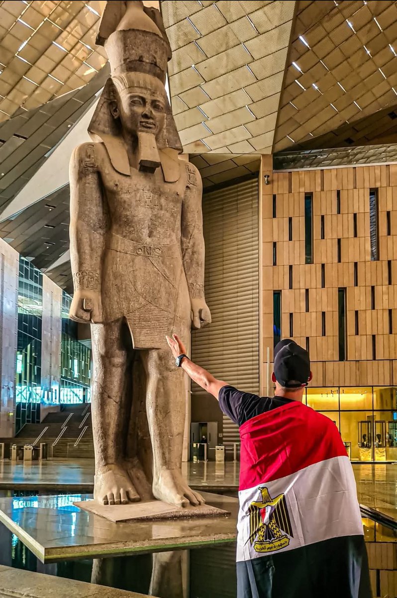 Ibrahim_Elsab3's tweet photo. فخور كمصرى بما شاهدت في حفل افتتاح المتحف الكبير وفخور أكثر بتلك الخيالات المدهشة التي سرت في فضاء الكون من مصر إلى العالم .. من بلد كان ثم كان التاريخ .. مصر التي علمت الدنيا كيف تكون الحياة، ولذا كان بيدها مفتاح الحياه. #المتحف_المصري_الكبير
25/1/2011
1/11/2025 https://t.co/kZhCCP0Hp4