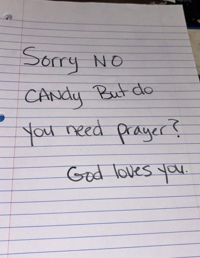 UgandaCentered's tweet image. The sign on my door for tonight 🥰🥰 #NeedPrayer