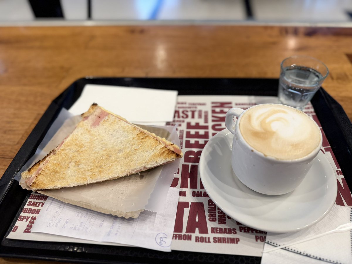 vmenditto's tweet photo. 🍕30% UALA GASTRONOMÍA

♦️Sabados y domingos 
♦️Tope $7.500 por semana 
♦️Pagas desde Wallet o Google Pay 
♦️Reintegro en unos días 

Por $2870 me tome esta merienda en el patio de comidas de Changomas Constituyentes 😉 https://t.co/JVtlHCpZGx