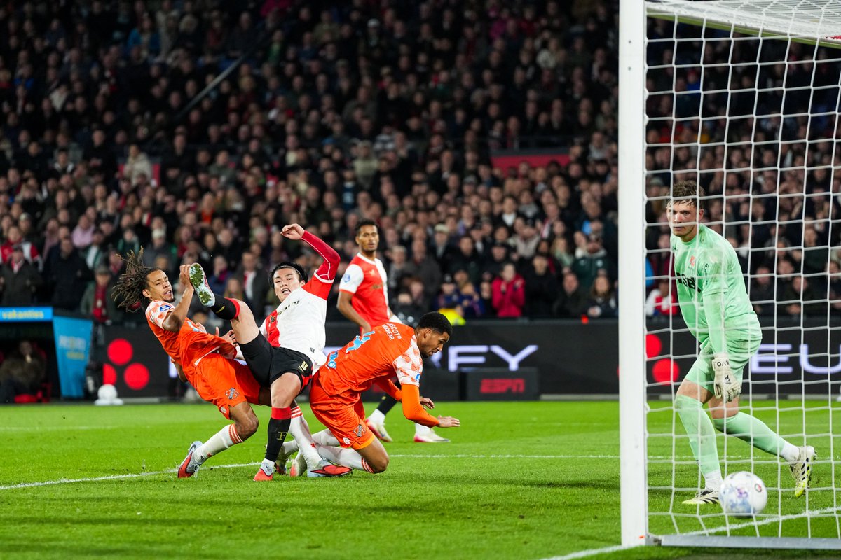 Feyenoord's tweet photo. 🔢

#feyvol https://t.co/uzaOA9hLbg