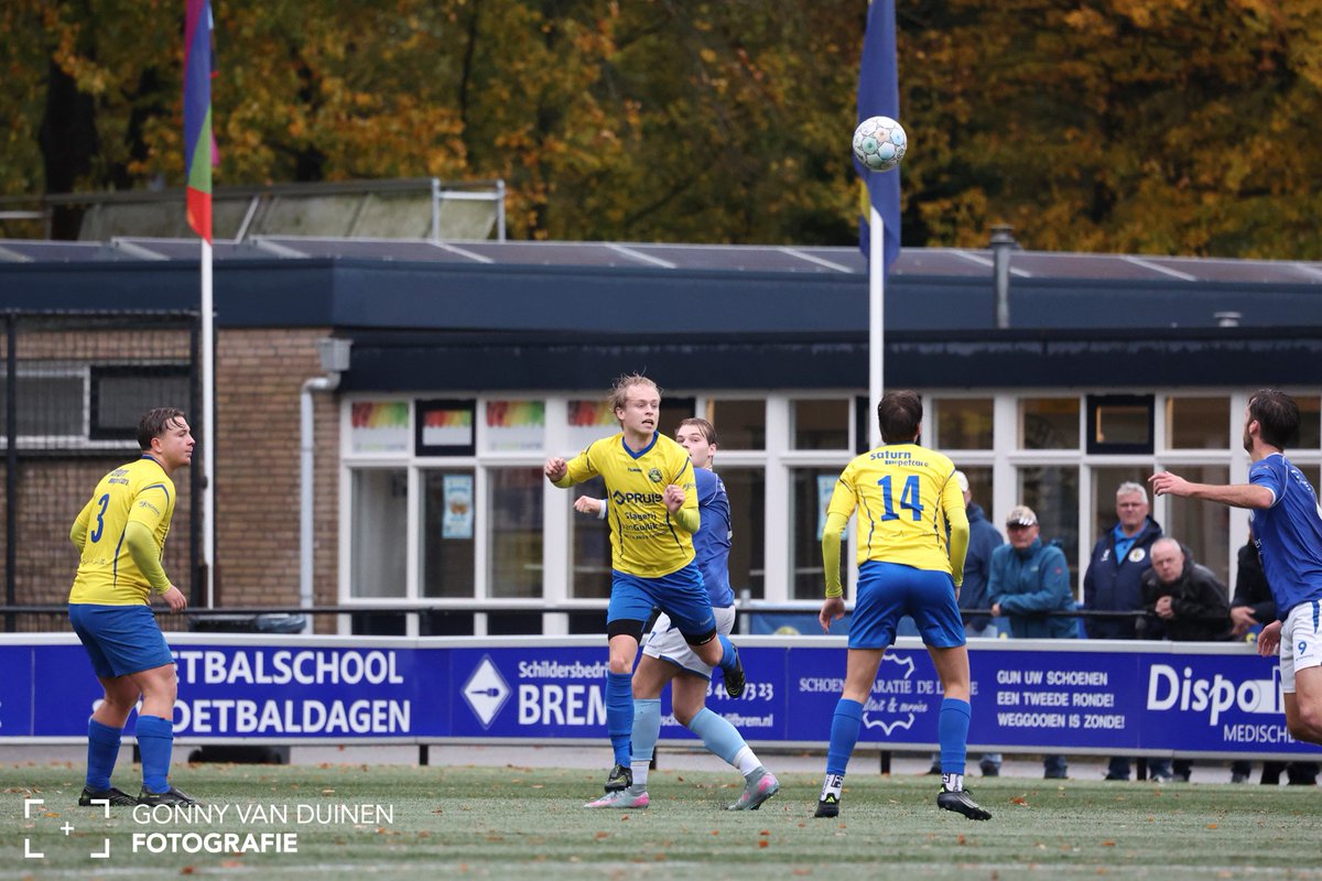 svHattoHeim's tweet image. s.v. Hatto-Heim de gelukkigste in een extreem saai duel met VVOP. svhattoheim.nl/s-v-hatto-heim…  @VVOP1 Verslag + de foto's