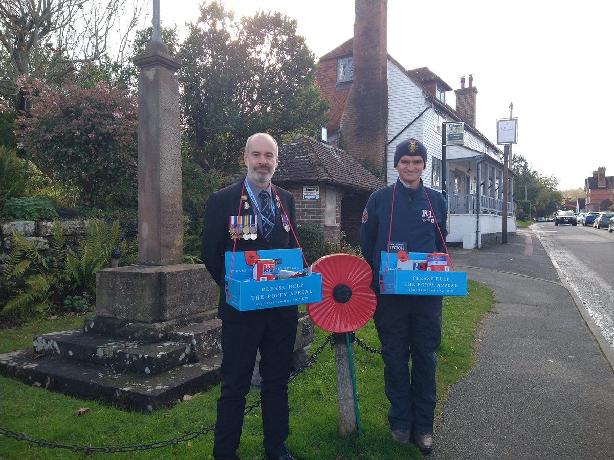 hmsstrongbow's tweet photo. Collecting for @PoppyLegion in Tonbridge, Waterloo, Charing Cross, and Hartfield. Great people who volunteer alongside me and hundreds of people donating. I've spoken to people from as far afield as Australia, USA, and Singapore. Some very exciting days ahead. Lest We Forget. https://t.co/WyFRbUQ8iW
