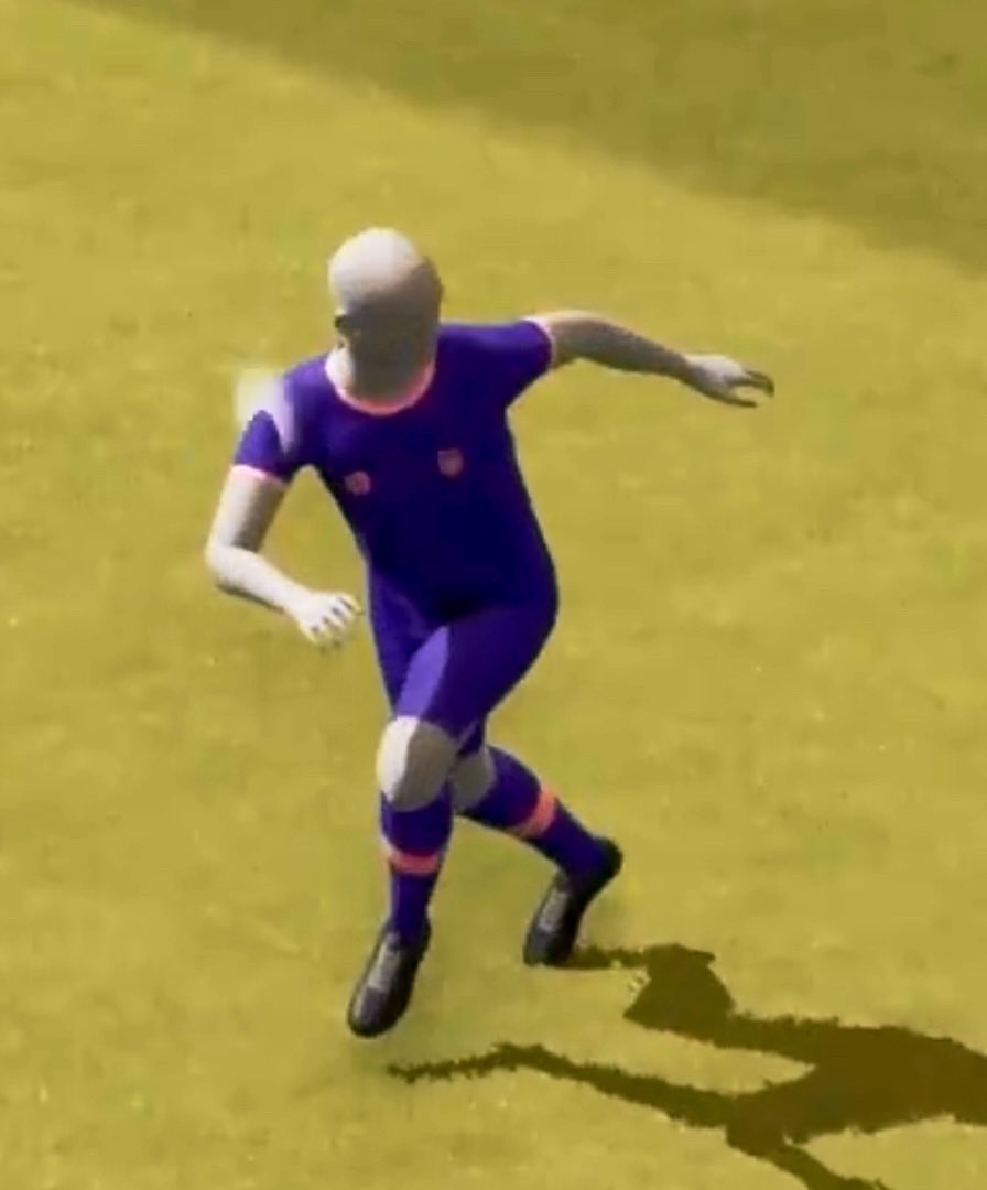 #النصر_الفيحاء

- حالة تسلل ماني قبل هدف كومان:

- تم رسم خط التسلل بالتقنية من خلال تحديد نهاية كتف مدافع الفيحاء، ولكن الغريب أن قدم المدافع اليسرى متقدمة على كتفه ! 

- لذلك كان من المفترض على مشغل التقنية أن يرسم خط التسلل مع نهاية قدم المدافع اليسرى وليس من نهاية منطقة كتفه،