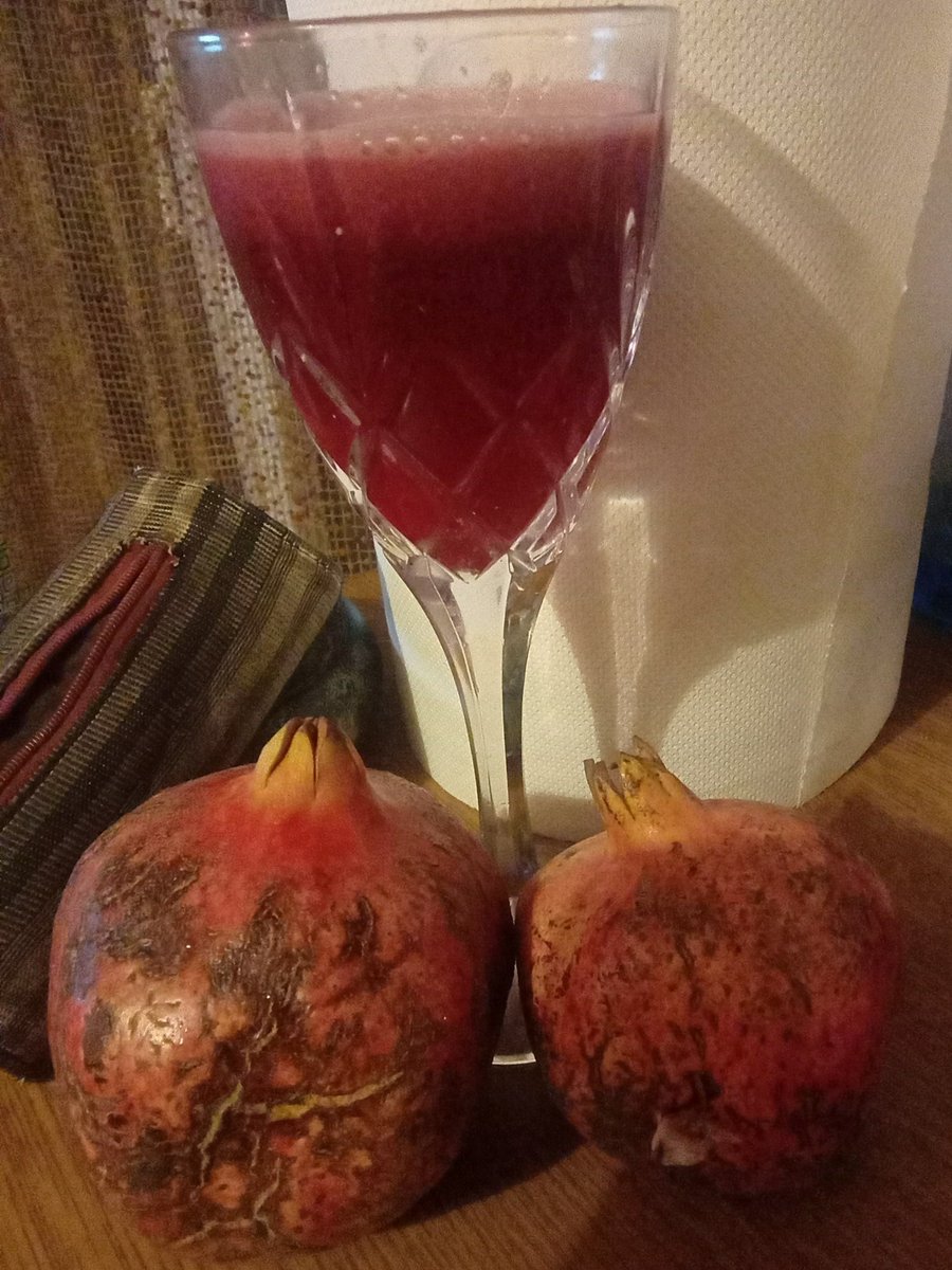 Δε μπέστ οφ δε μπέστ φυσικός χυμός από ρόδι.