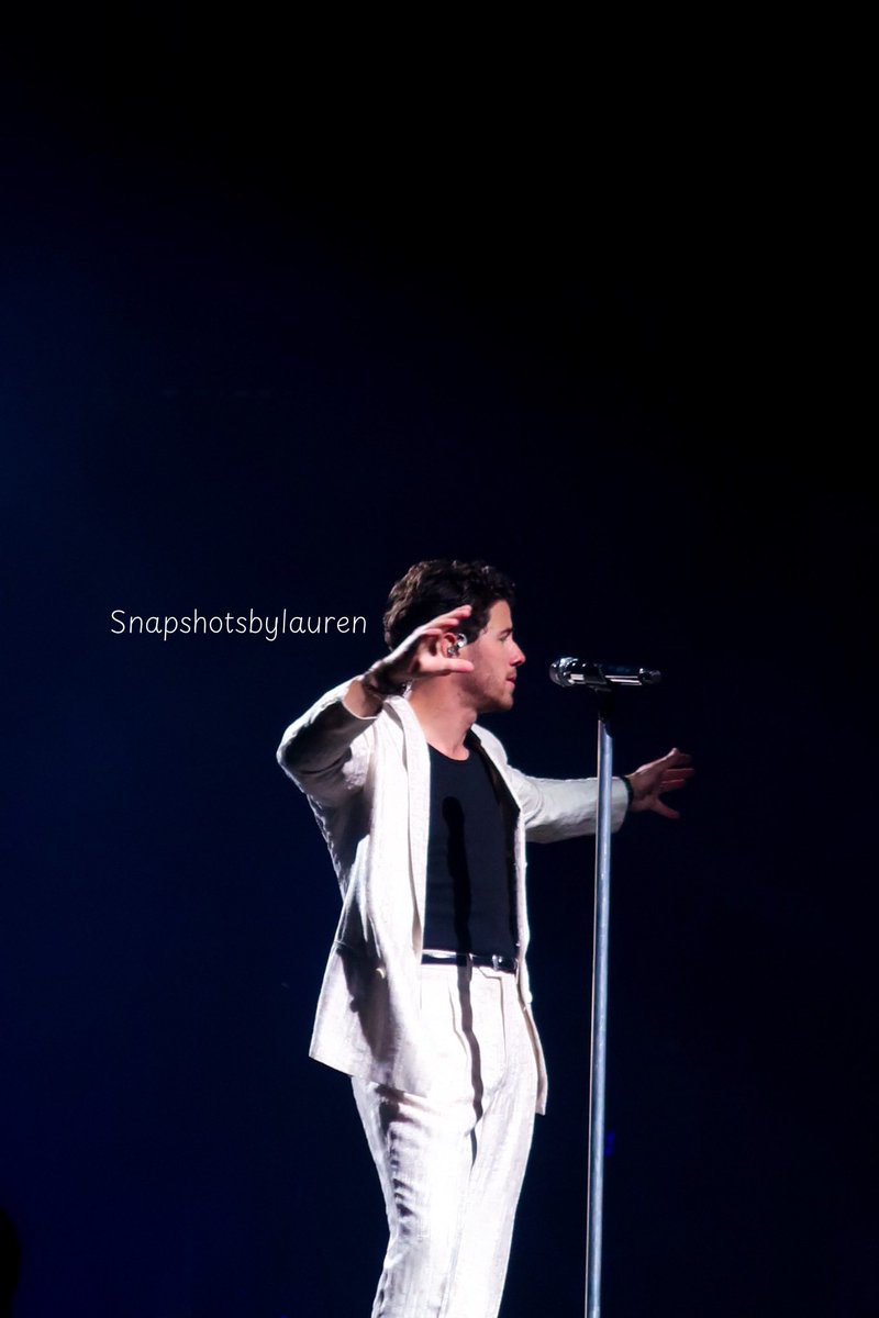 Jonas Brothers || @ Golden 1 Center 

09 • 26• 25 

#jonasbrothers #greetingsfromyourhometowntour #nickjonas #joejonas #kevinjonas #sacramento #pointandshootconcertphotography  #snapshotsbylauren #concertphotography #photographer #cannong7xmarkii #livemusicphotographer