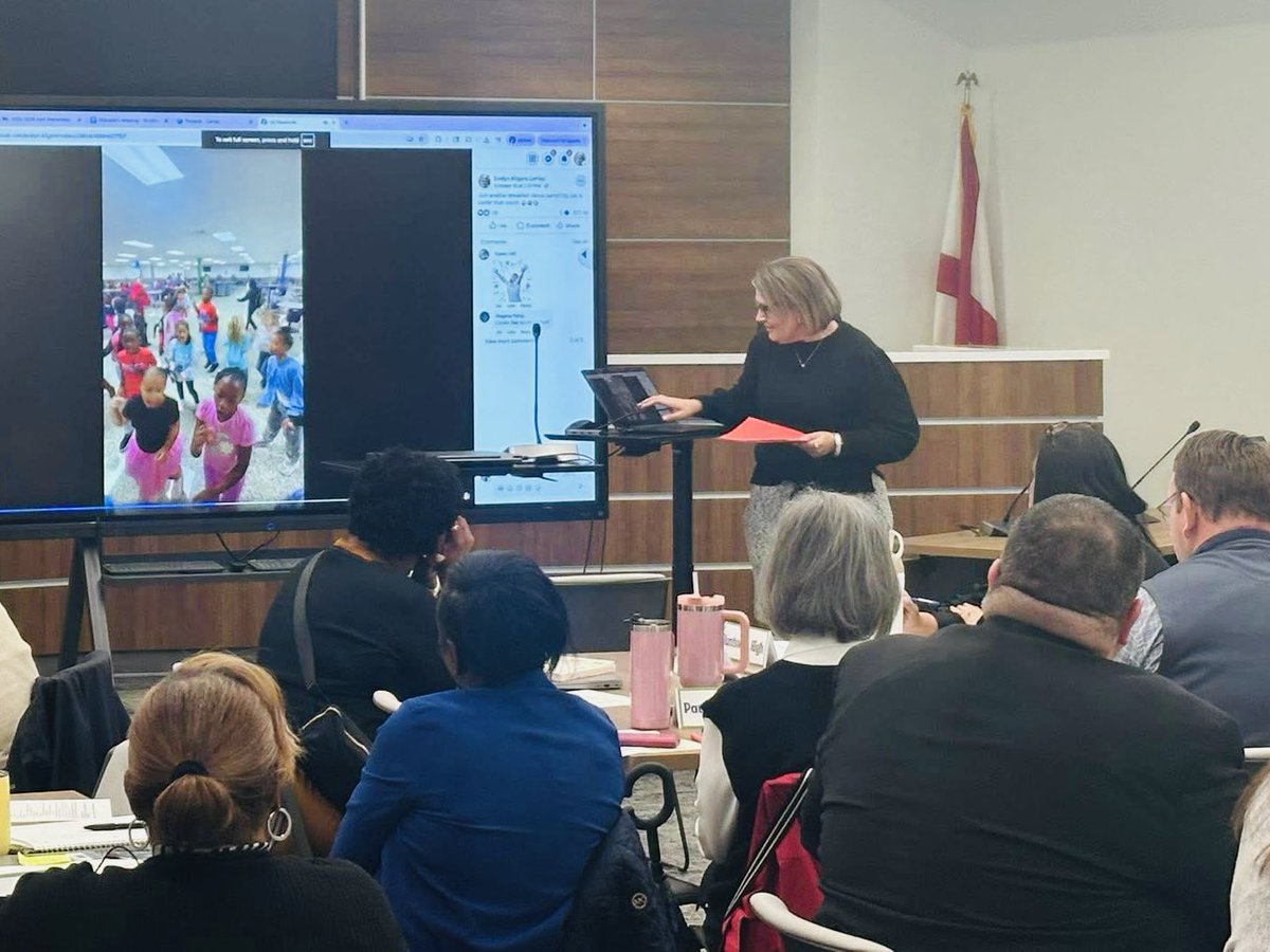 🤩October was National Principals Month! Joined them to share Phase 4 of Learning: Helping Ss Make Sense of Learning (quality questioning &amp; collaborative groupings).

Felt the energy from Principals Peavey &amp; Coffey who shared the amazing things going on at <a href="/MiddleChapman/">Chapman Middle School</a> &amp; AAA!👏🏼