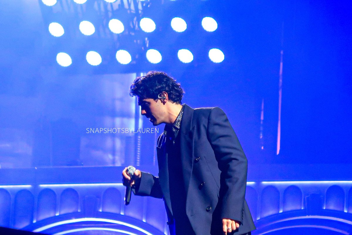 Jonas Brothers || @ Golden 1 Center 

09 • 26• 25 

#jonasbrothers #greetingsfromyourhometowntour #nickjonas #joejonas #kevinjonas #sacramento #pointandshootconcertphotography  #snapshotsbylauren #concertphotography #photographer #cannong7xmarkii #livemusicphotographer