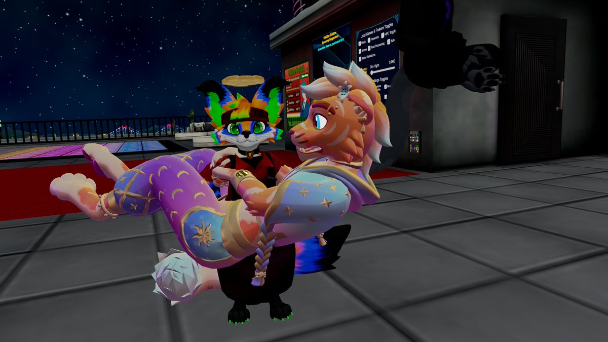 Tsune_moonwing's tweet image. And the costume made for my boyfriend @Zohthyn 
he was the tipical pizza boy from roblox 
#Halloween #VRChat #VRChatPhotography