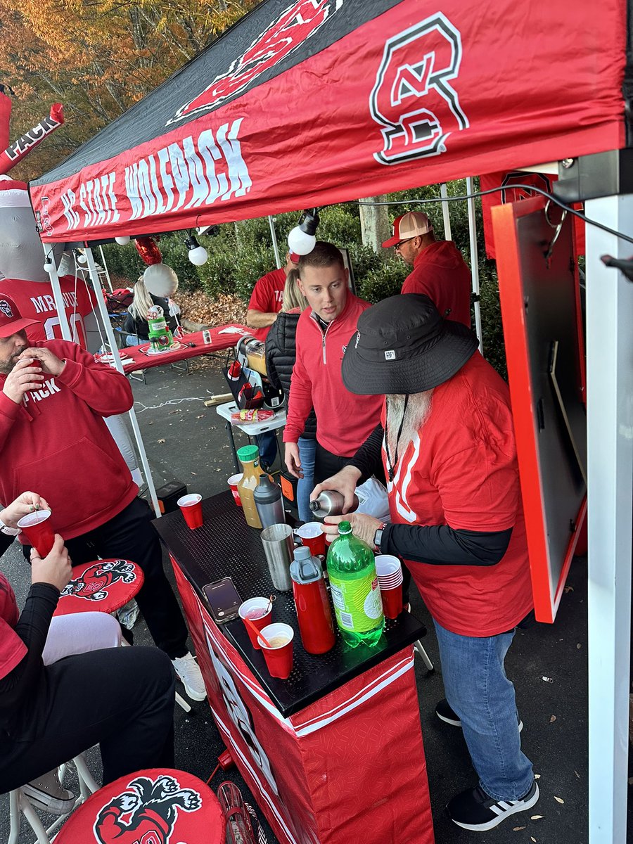 TuffyTalkNow's tweet photo. Wanted to give a SPECIAL SHOUT OUT to our very own @PackFanInNOVA on celebrating his 50th STRAIGHT @PackFootball game attended!
Not sure there are many bigger or more devoted NC State fans than him!
And shout out to his loving and supportive wife too ๐
#GregTheLeg๐บ๐ฏ๐บ๐ฏ https://t.co/AJQYY6aZJB