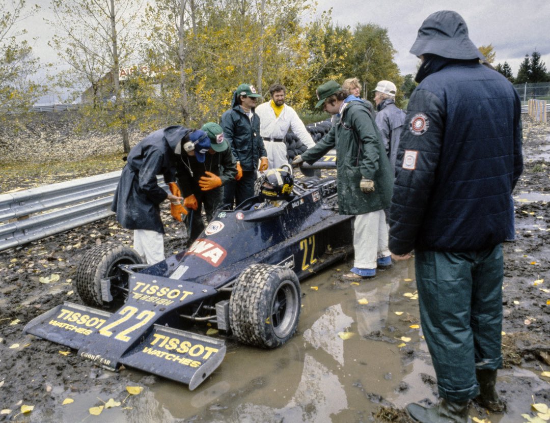 <a href="/DavidBoswe11/">David Boswell</a> Happy #ScruffyPaddockSaturday David 🍻✨Cheers