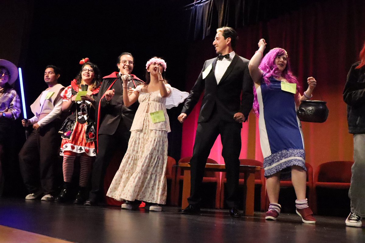 Los disfraces del lanzamiento del número 19 de ¡Goooya! expresan la inteligencia artesanal de nuestrxs colaboradorxs 🎃👻

Felicidades a nuestras ganadoras 🤍🫰🏻
Gracias a todxs lxs que participaron en nuestro maravilloso concurso ✨

Sigue nuestras redes para enterarte de todas