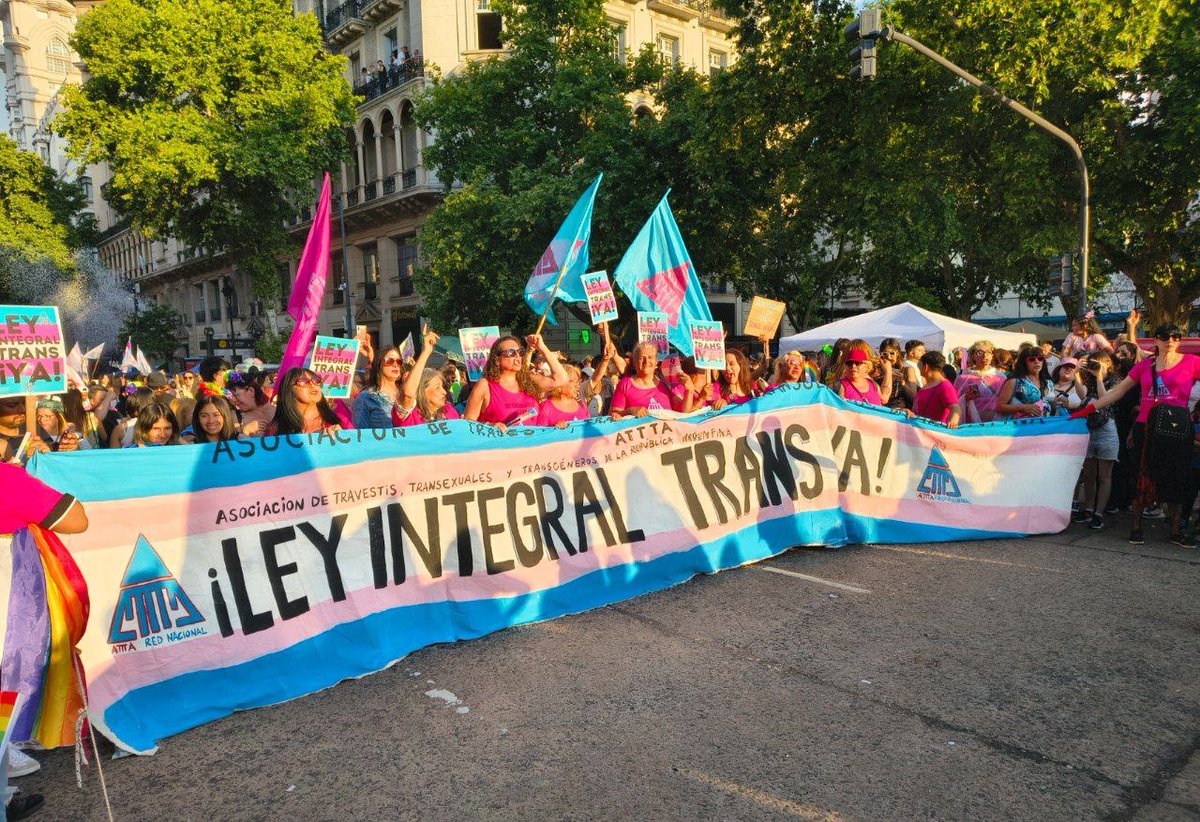 La 34° marcha del #Orgullo 🏳️‍🌈🏳️‍⚧️ ya llegó a Congreso