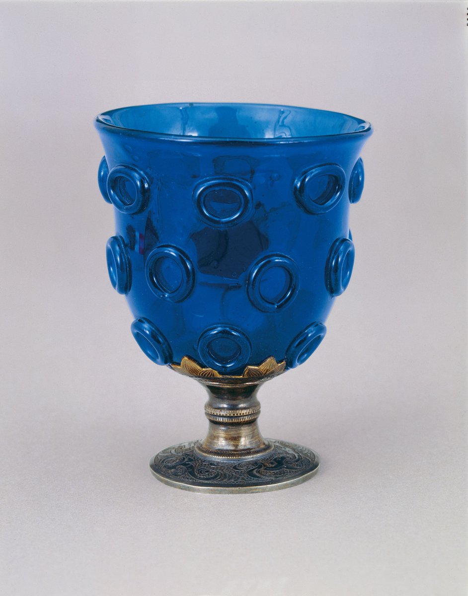 出陳宝物紹介 瑠璃坏 附 受座（るりのつき つけたり うけざ） 気品ある