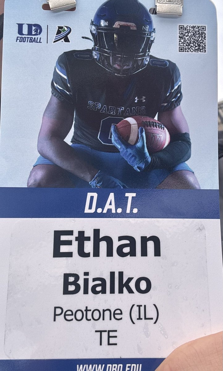 BialkoEthan's tweet photo. Had a wonderful time visiting @DubuqueFootball! Thank you @Coach_Cooper4 and @CoachCrabel for helping organize everything and the opportunity! https://t.co/s1As2j8pph