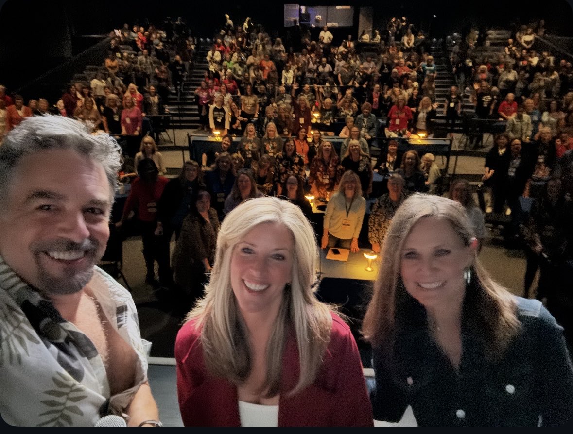 ChrisLMcKenna's tweet image. #GH Fan Celebration at @VisitGraceland