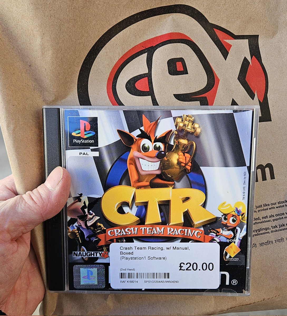 fletch_sketch's tweet image. Not a scratch #CrashBandicoot #sony #playstation #Retro