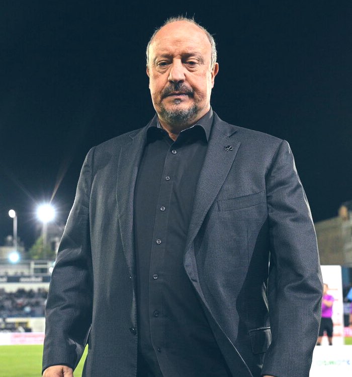 Χάνουμε από επαρχιακή ομάδα και το ματς έφτασε στο 77’: 

«Ας βάλω τρεις αμυντικούς»

(Προφανώς φταίει και το ολόγυμνο ρόστερ-παρωδία που έχει χτιστεί φέτος).

#paofc #panathinaikos ☘️