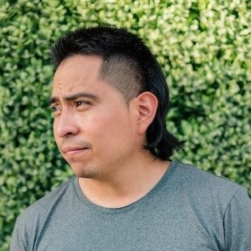 con que huevos pinche naco feo.