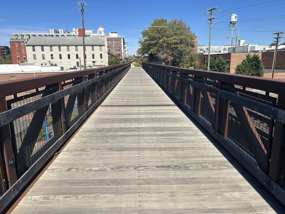 KathrynM101's tweet photo. A beautiful walk in Downtown Winston-Salem. #myhome #wsnc https://t.co/zCkj30PSn7