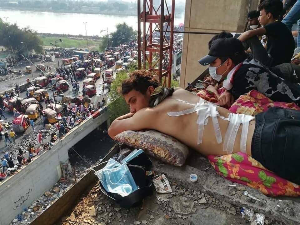 مدري هنيالك مدري هنيال العراق بيك 😔💔🇮🇶
من ذاكرة ثوره تشرين النقيه 🙏💪✌️🤍💐🇮🇶