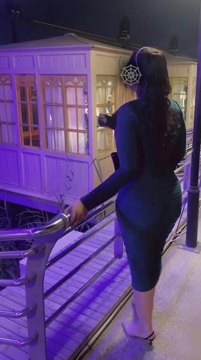 دفن الأسرار : أدب من آداب الفراق.