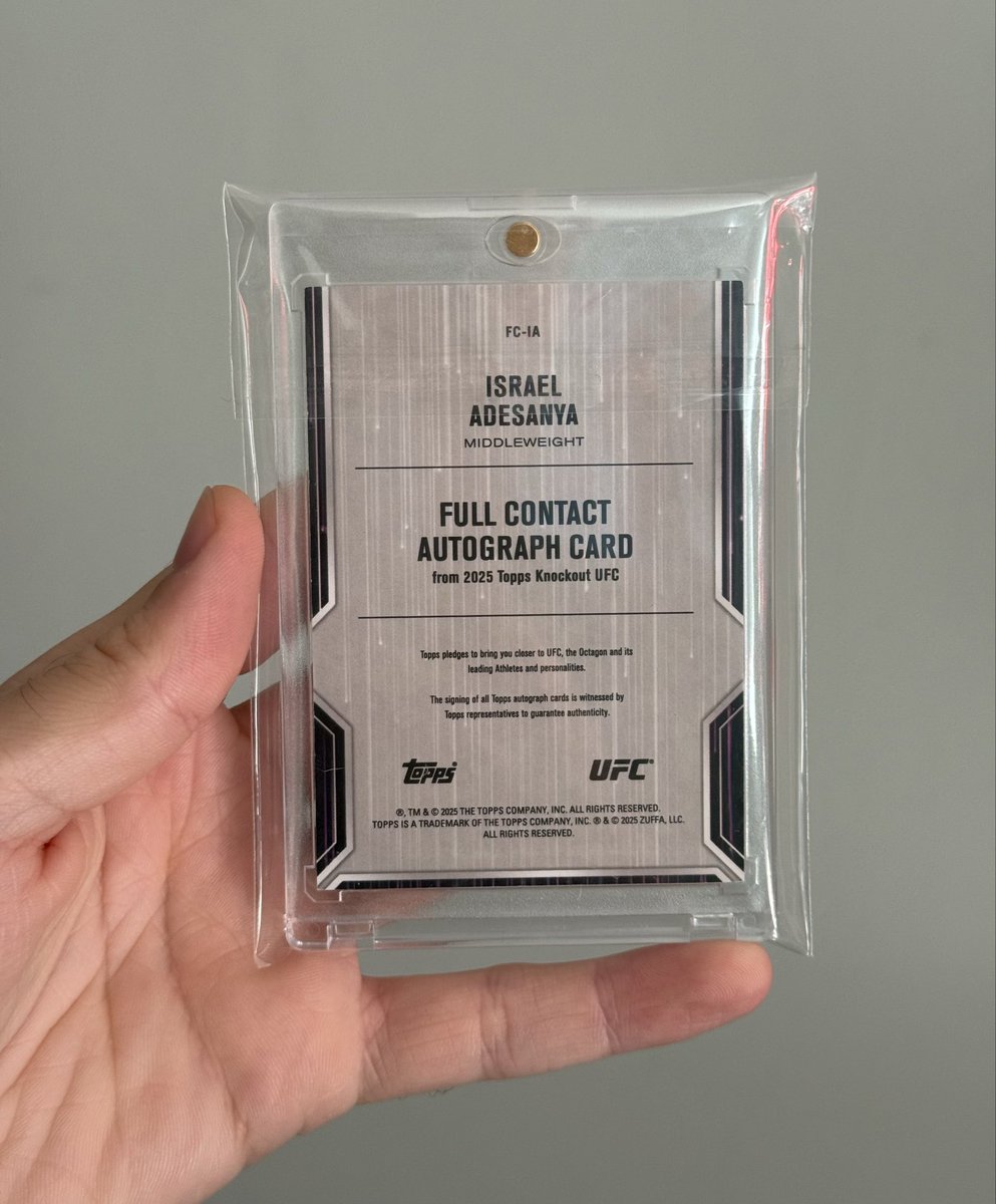 Hell of a hit… 1/1 Israel Adesanya Full Contact Autograph from 2025 Topps UFC Knockout! #UFC #Topps