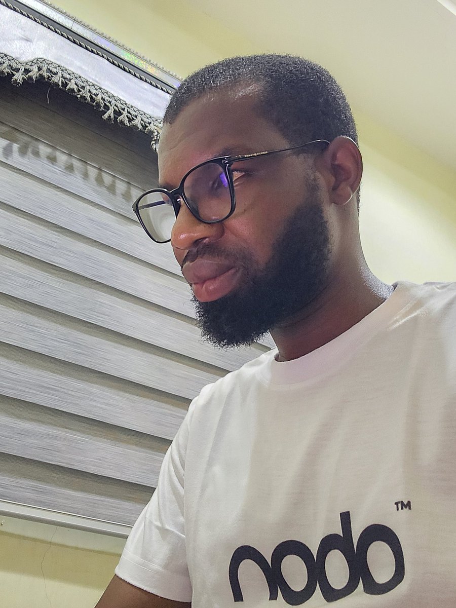 Abba_kakaa's tweet image. Yanzu fah "skills" da ake gani a baya wanda yake da wahala ko wayanda aka sansu dashi ana girmamasu yanzu ya zama ruwan dare, misali, a shekarun baya idan kaga mutum yana graphic design ba karamin aiki bane da kuma tarin skills, amma yanzu koh designer ne sabida AI da canva da…