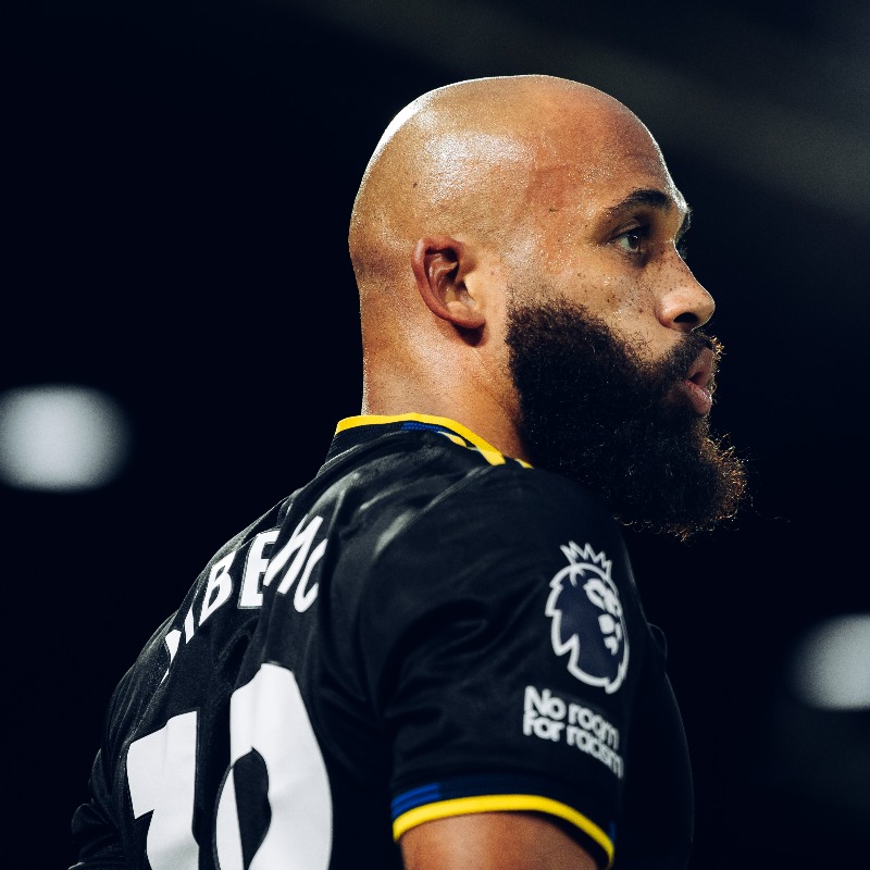 ManUtd's tweet photo. A reminder @BMbeumo19 is a contender for the #PL's October Player of the Month award 👏

Tap below to vote for our no.19 🗳️