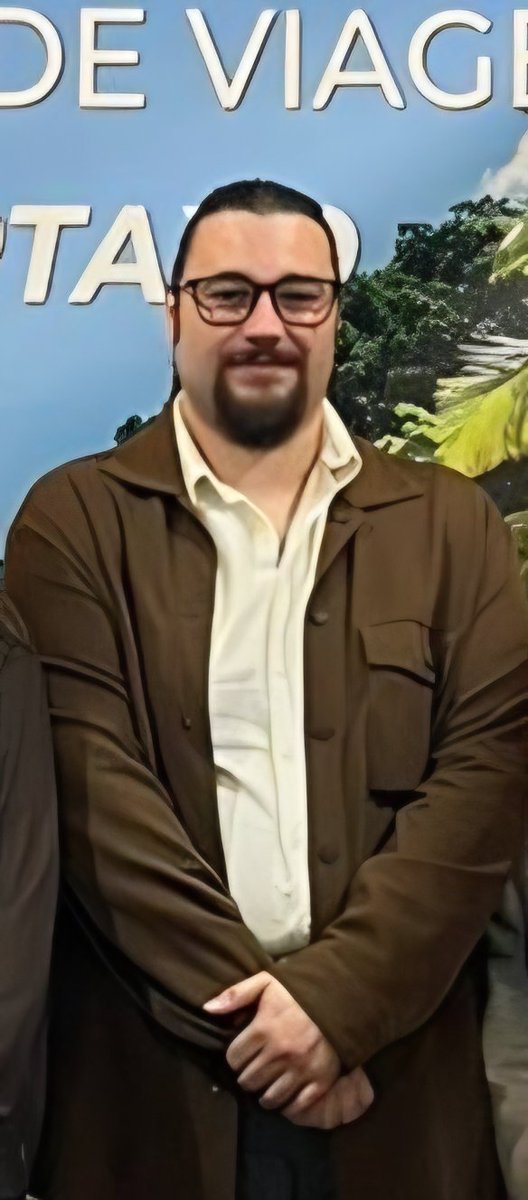 O corporat Fathy não existe ele não vos pode fazer mal.
Meanwhile o corporat Fathy:
*existindo desconfortavelmente*