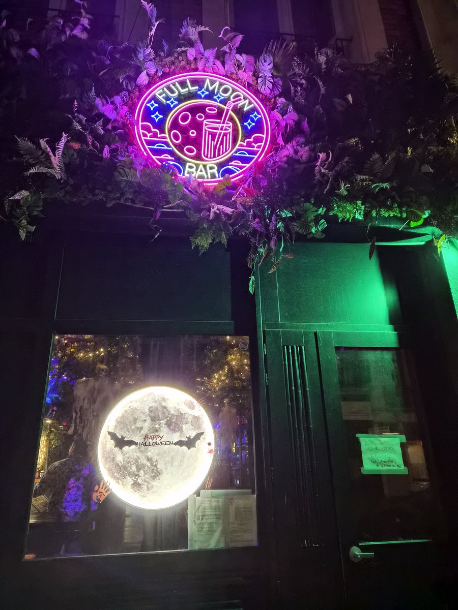 Célia Roy 😽 tweet media