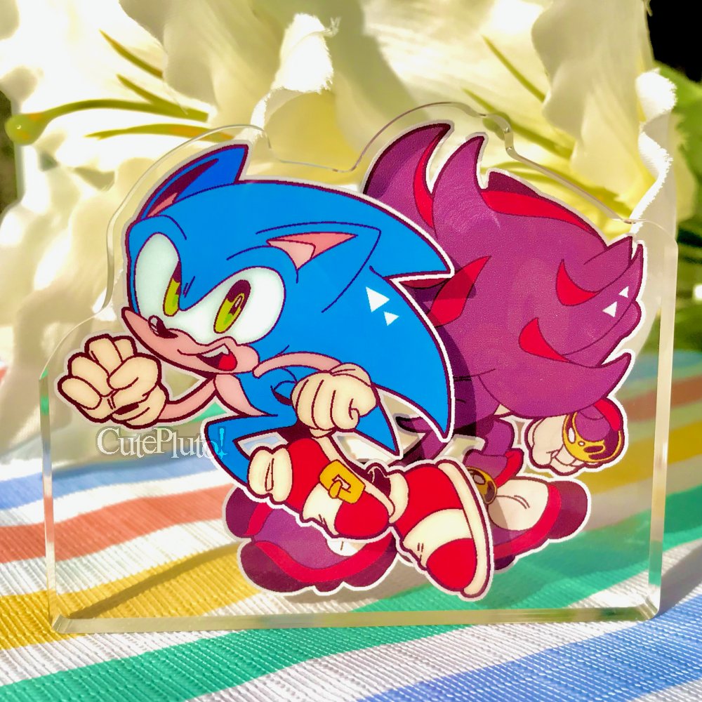 overlordpluto's tweet image. sonic and shadow standee! chunky with an awesome parallaxing effect to make them both pop! 
#sonic #sonicthehedgehog #shadowthehedgehog #sonadow #sonicmerch