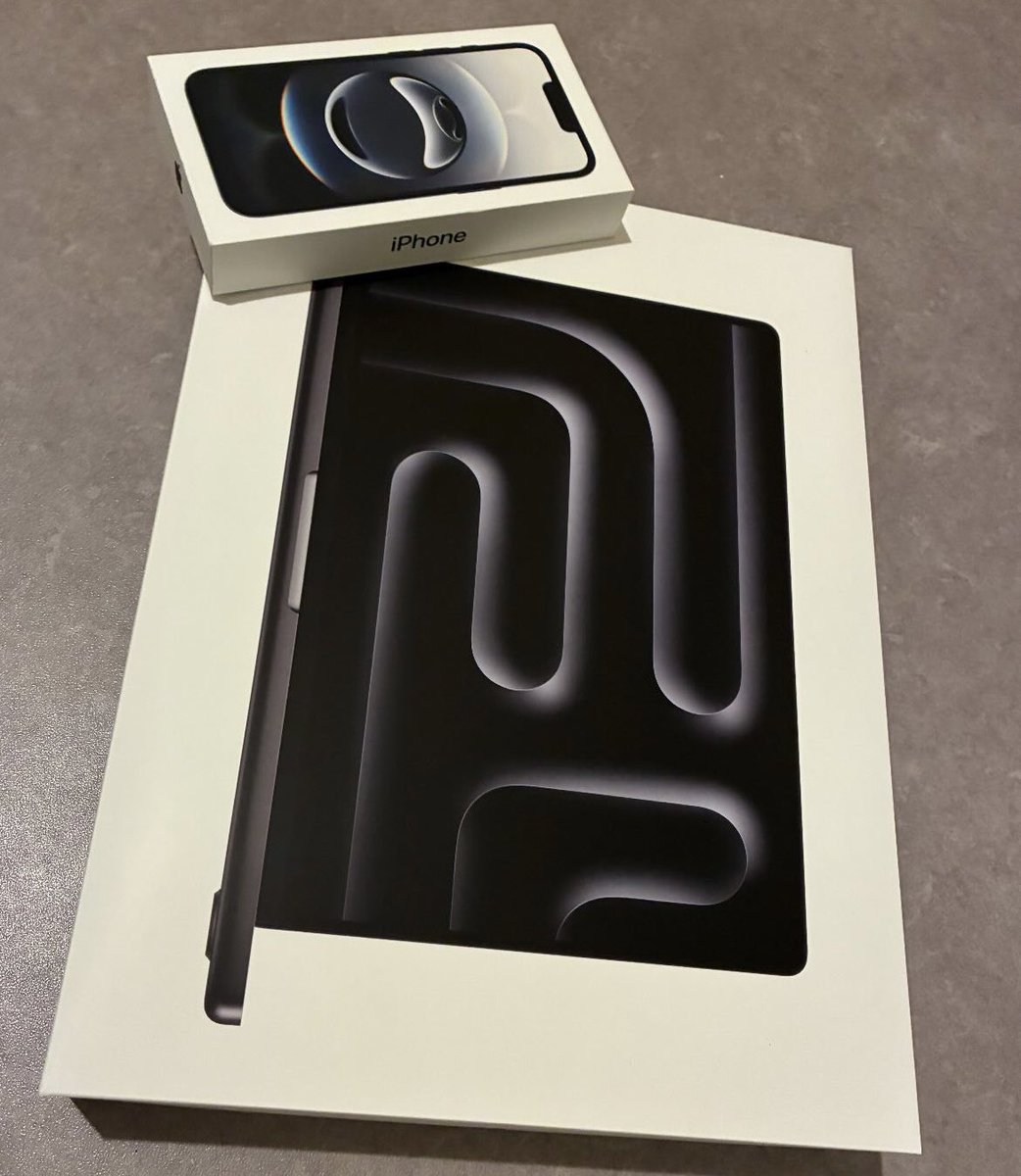 webdevamin's tweet image. Just bought an M5 MacBook Pro and iPhone 16e. I needed a computer for my next cross platform app.