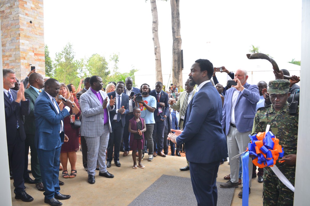 POP PROMOTIONS 🎧 tweet media