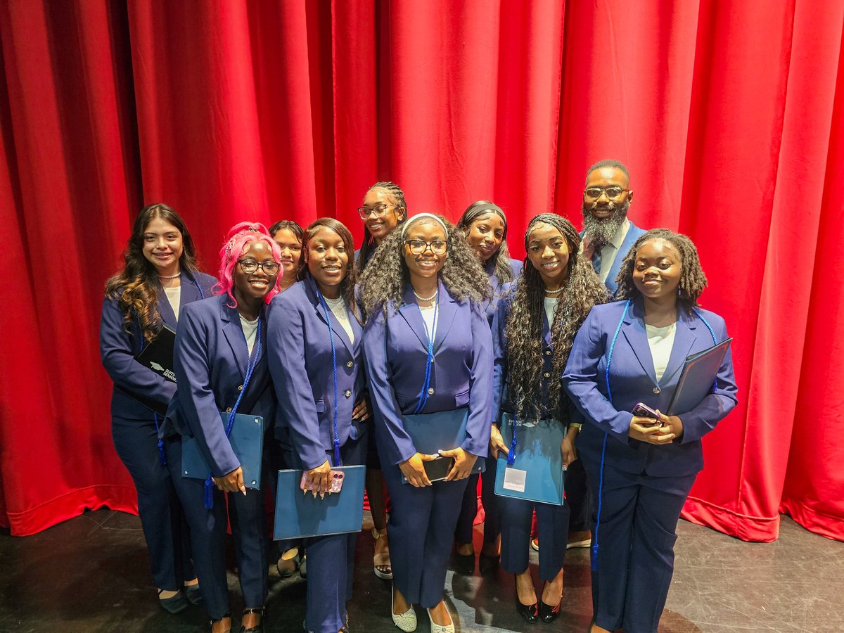 Dean CharlΣs tweet media