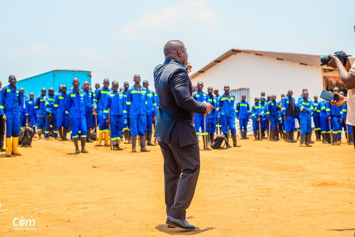 Patriotes et amoureux de notre nation, nous nous sommes rendus, ce samedi 1er novembre 2025, au centre de cantonnement de Baya, situé sur la route de Kasumbalesa, où se trouvent actuellement les nouvelles recrues de l'armée congolaise en provenance de la province du Lualaba, et