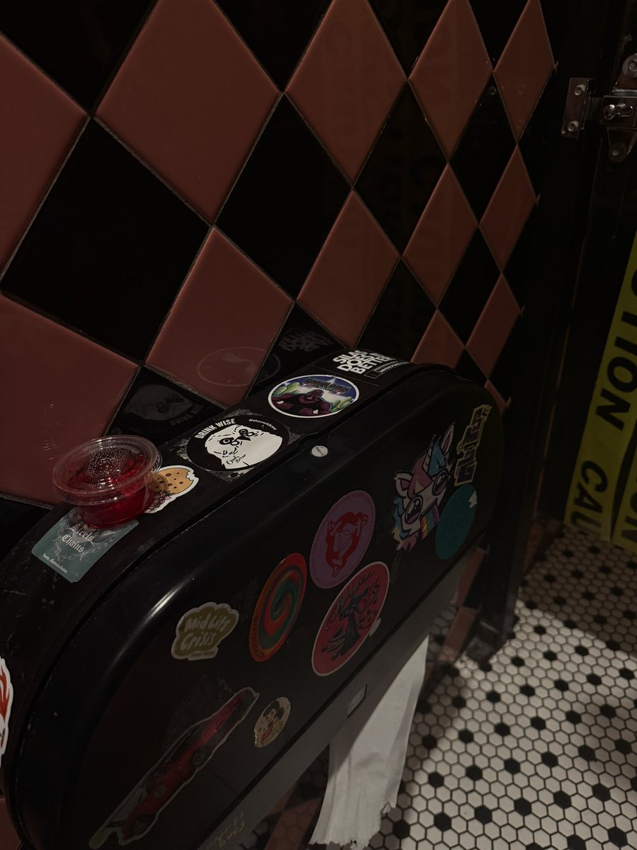 spoiled 🕷️ tweet media