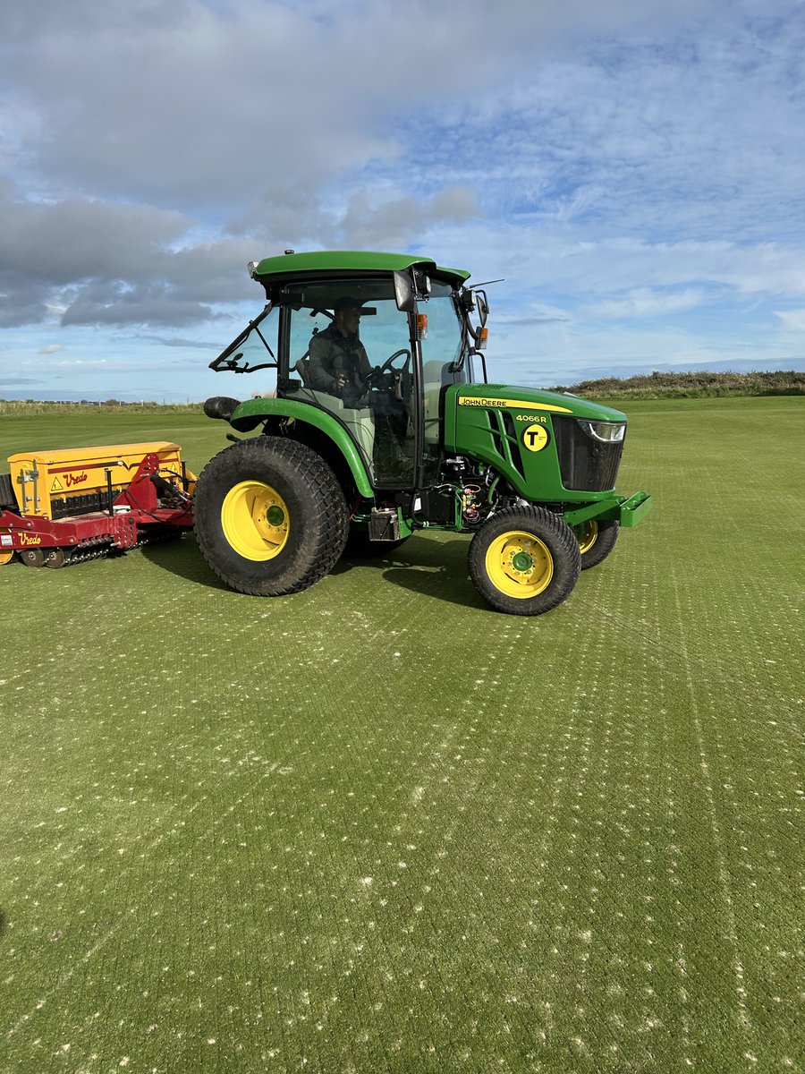 ShaunKernaghan's tweet photo. Another end of season maintenance week completed at Princes golf club. Micro cores pulled, VGR, brush followed by double pass with the Vredo seeder and a roll to finish. 
Greens recovering well for the winter golf. 🌱 https://t.co/HacHvAvH2k