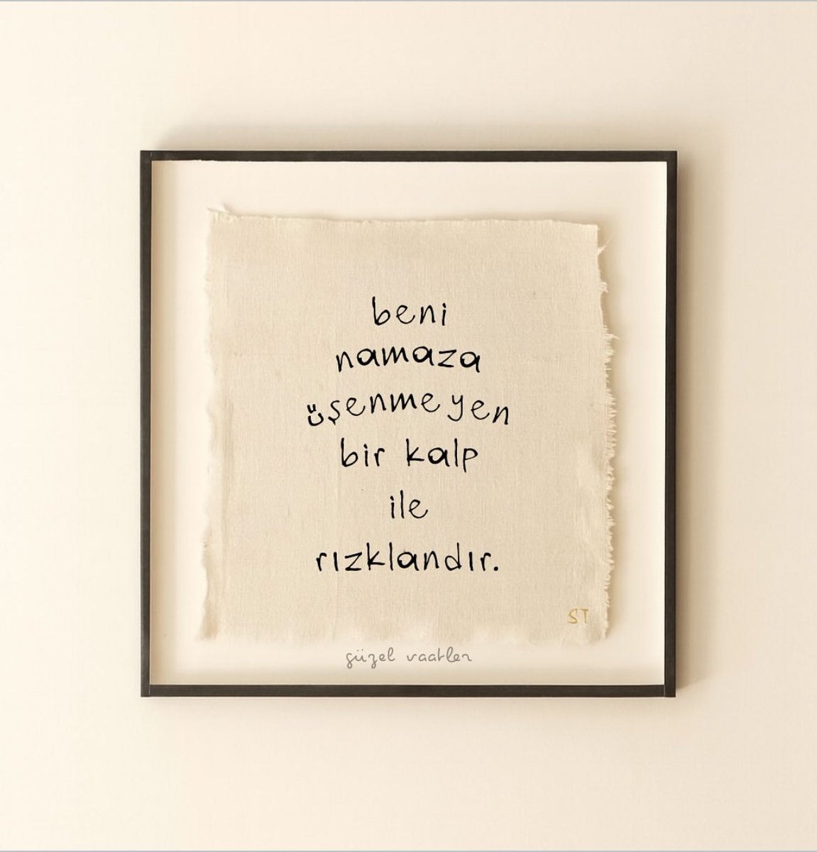 ꜰᴇʏᴢᴀ (@zarif_lisann) on Twitter photo 