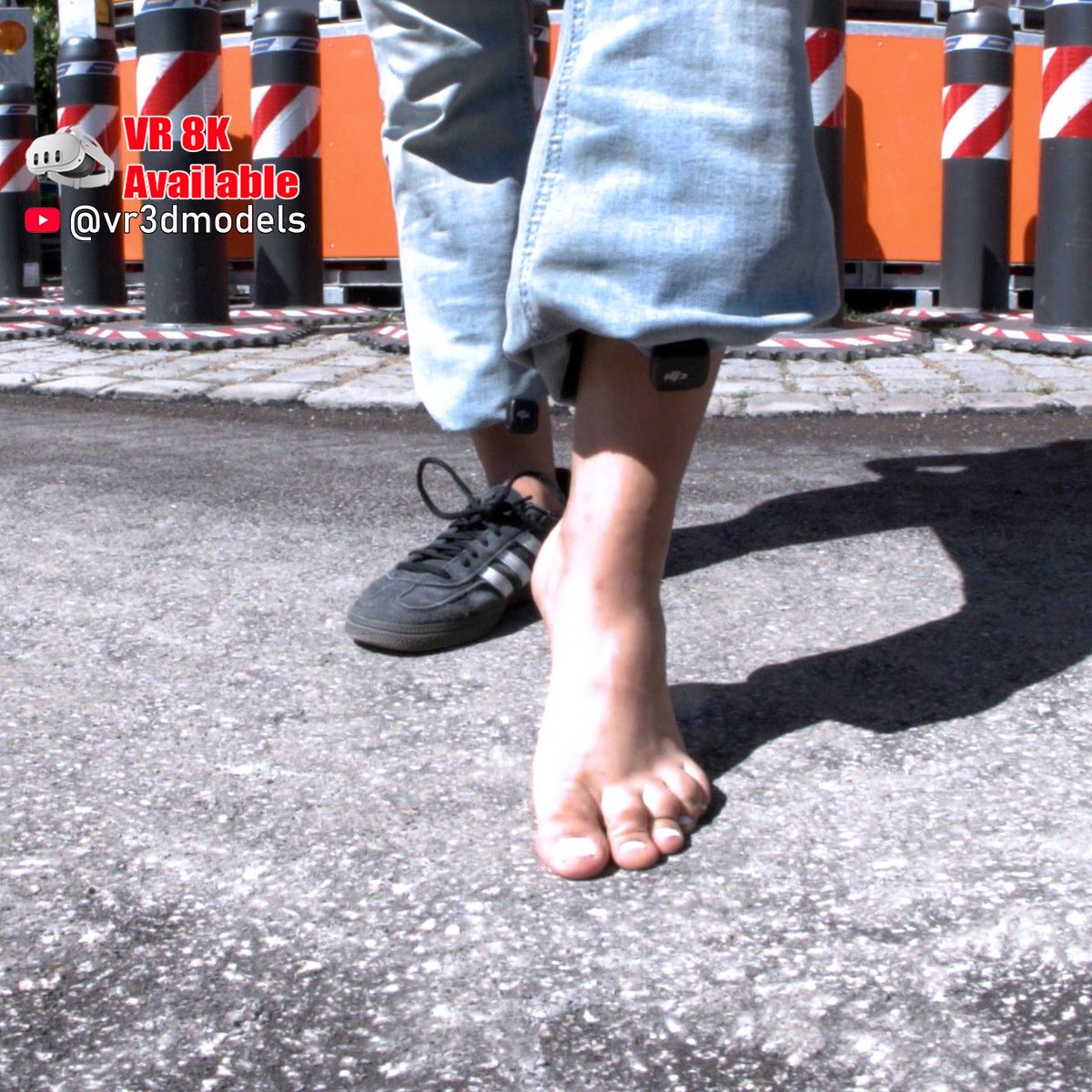 allmylinks.com/katishoesfeet

Mariella zertritt 6 Dosen mit Adidas Samba &amp; Nylons! Sneaker-Detail, nylon-Sohlen nah, barfuß-Wiggle mit weißen Nägeln. Für Sneaker- &amp; Foot-Liebhaber! 8K VR/4K. #AdidasSamba #SneakerCrush #FootModel #NylonSoles #BarefootFeet #PrettyToes #SneakerLovers