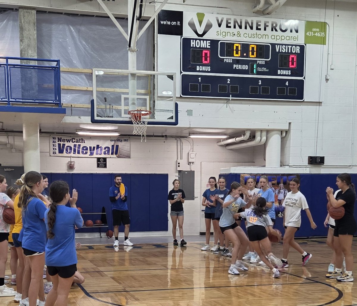 The future Breds put in great work during our 3 'Develop The Hill' Saturdays!

Good work, ladies. Good luck this season, we'll be cheering you on!

#DefendTheHill