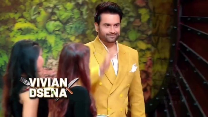 Finallyyyy🥳🥳Vivi is back😎🔥. I can't wait to see him💓😍💛✨

#VivianDsena #LaughterChefs