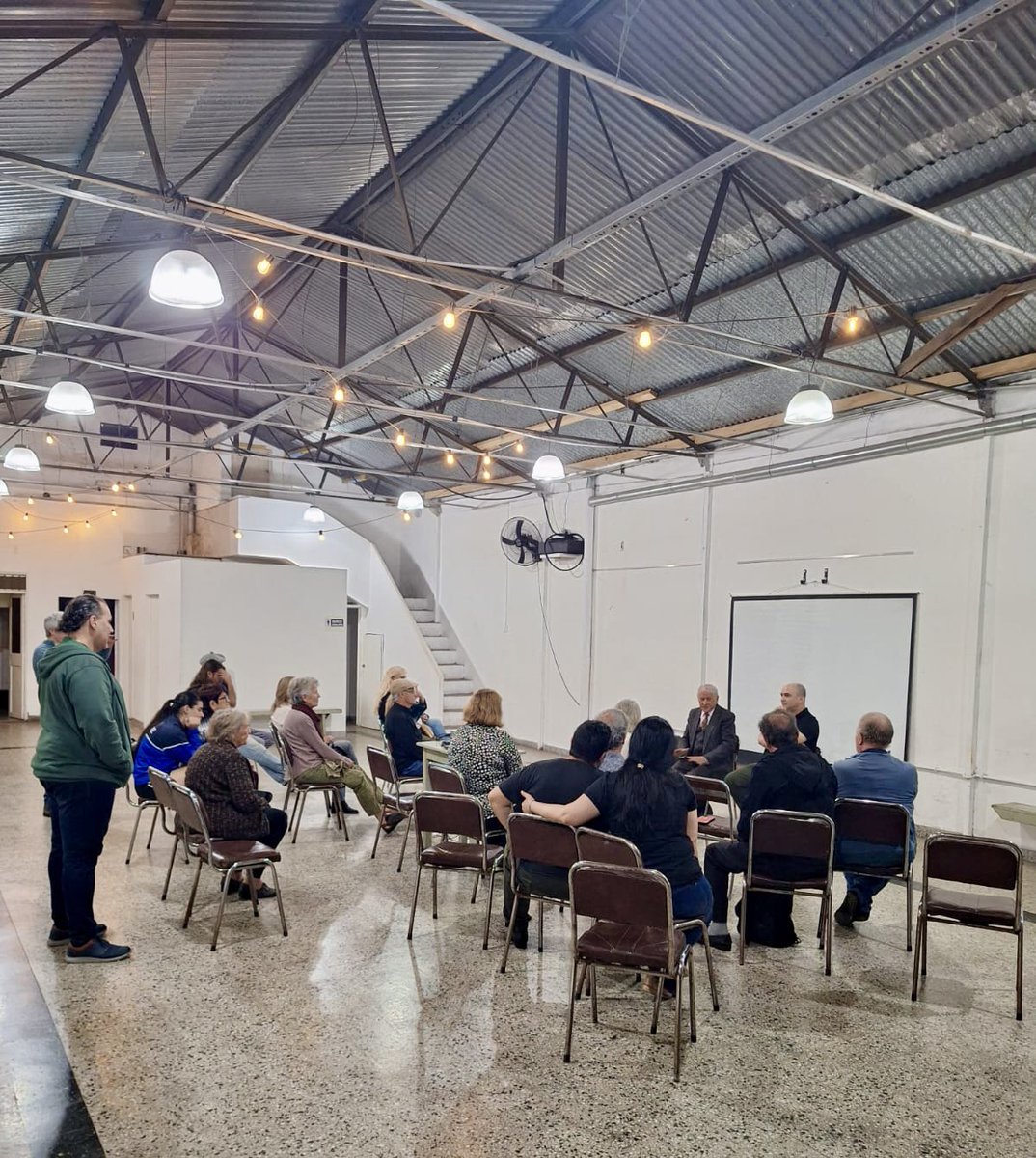 lavidaesmilonga's tweet photo. Espléndida noche de cine y tango pasamos ayer, el director de La Vida es una Milonga Luciano Giusti, su protagonista Oscar Héctor Malagrino y Vanina Iurisci profesora de @lamartelliana Gracias todos los participantes y viva el #cine y el #tango #lavidaesunamilonga  #cinetanguero https://t.co/RkuaHrS7lX