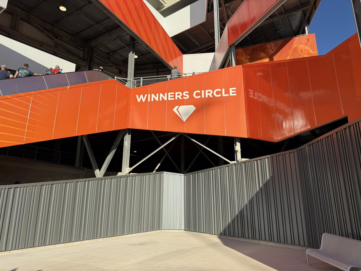 Jeff Gluck tweet media