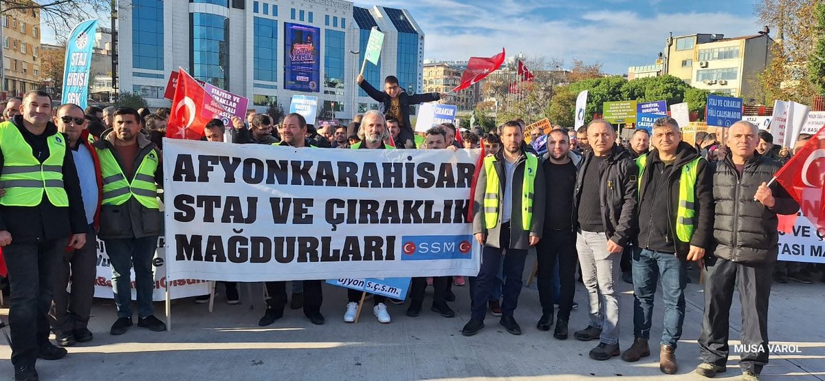 İnşallah bu mağduriyet bitecek Hakkımızı alacağız Geriye dönük baktığımızda güzel dostluklar güzel anılar biriktirdik diyeceğiz Hep birlikte başaracağız 
Hakkımızı İstiyoruz
#Staj #Çıraklık #Sigortası
#SGK #Başlangıcı #Olsun