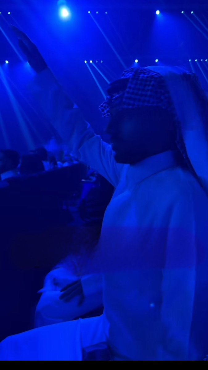 7eiiui's tweet photo. يالامير فيه بث ؟ https://t.co/qhFy4sARTn