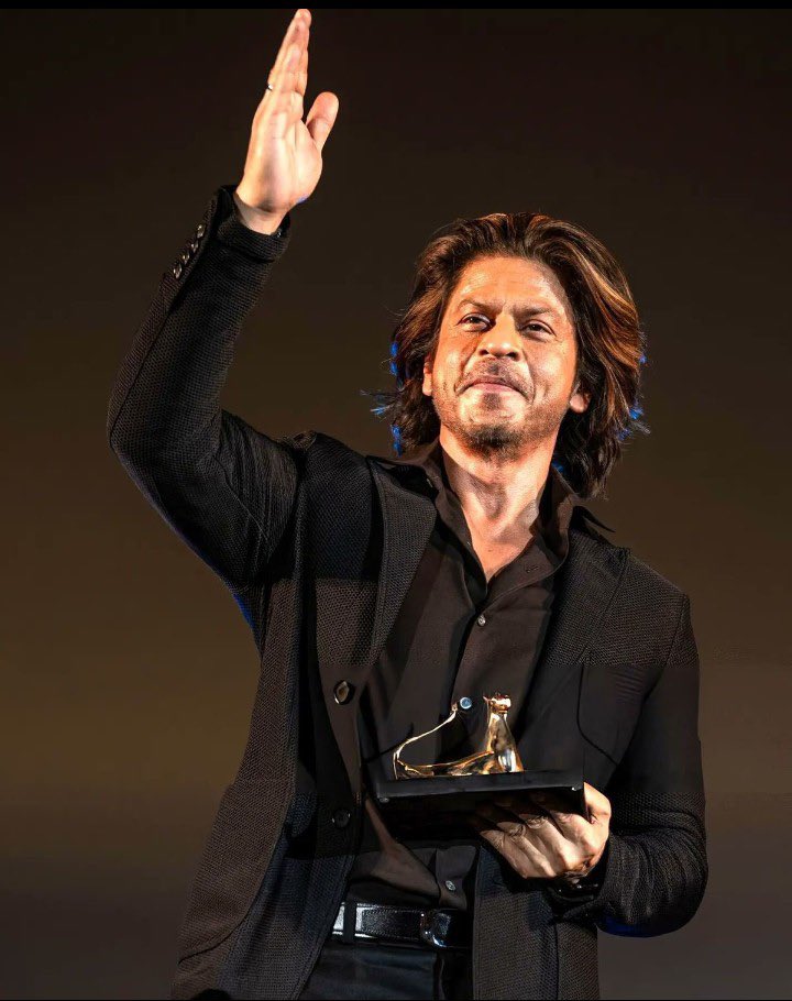 Birthday Wishes to the BIGGEST SUPERSTAR IN THE WORLD 👑🔥

#HappyBirthdaySRK