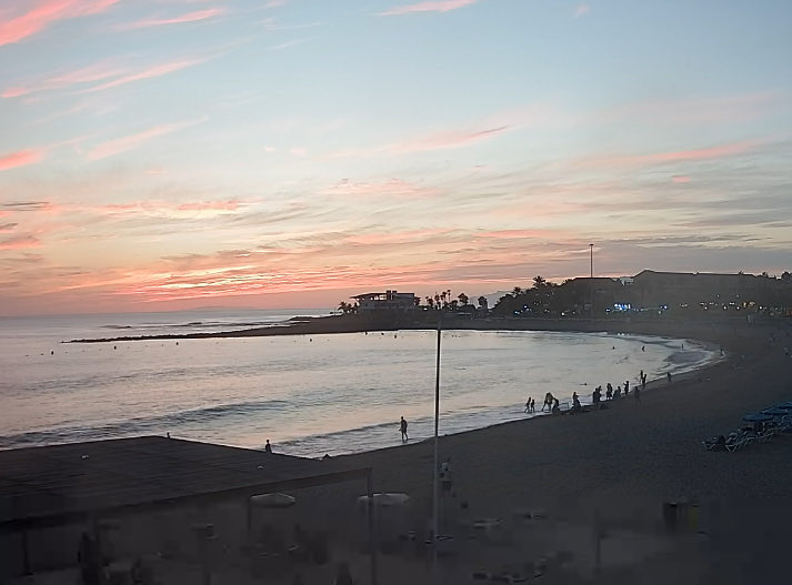 ¡Entra ahora a ver el atardecer en Las Vistas! 🌅✨

Una imagen que quita el aliento y que puedes disfrutar en directo desde nuestras cámaras en canariaslife.com 📲📷

#LasVistas #AtardecerCanario #TenerifeSur #CanariasLife #VistasEnDirecto #PuestaDeSol #MomentosÚnicos