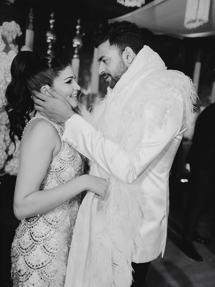 RavikumarJSP's tweet image. #LavanyaTripathi shares dreamy moments with her husband, Mega Prince @IAmVarunTej, as they celebrate their wedding anniversary!!🤍🤍
#VarunTej #VarunLav #TFNWishes #TeluguFilmNagar