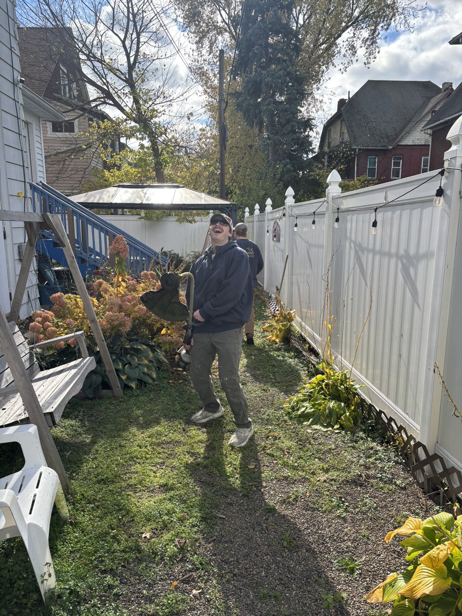 SERVICE.
How can we help?

Group of guys spent the morning tidying up, moving, and organizing for sojurner truth ministries. 

#ItsCoolToCare 
#NS
#WIN