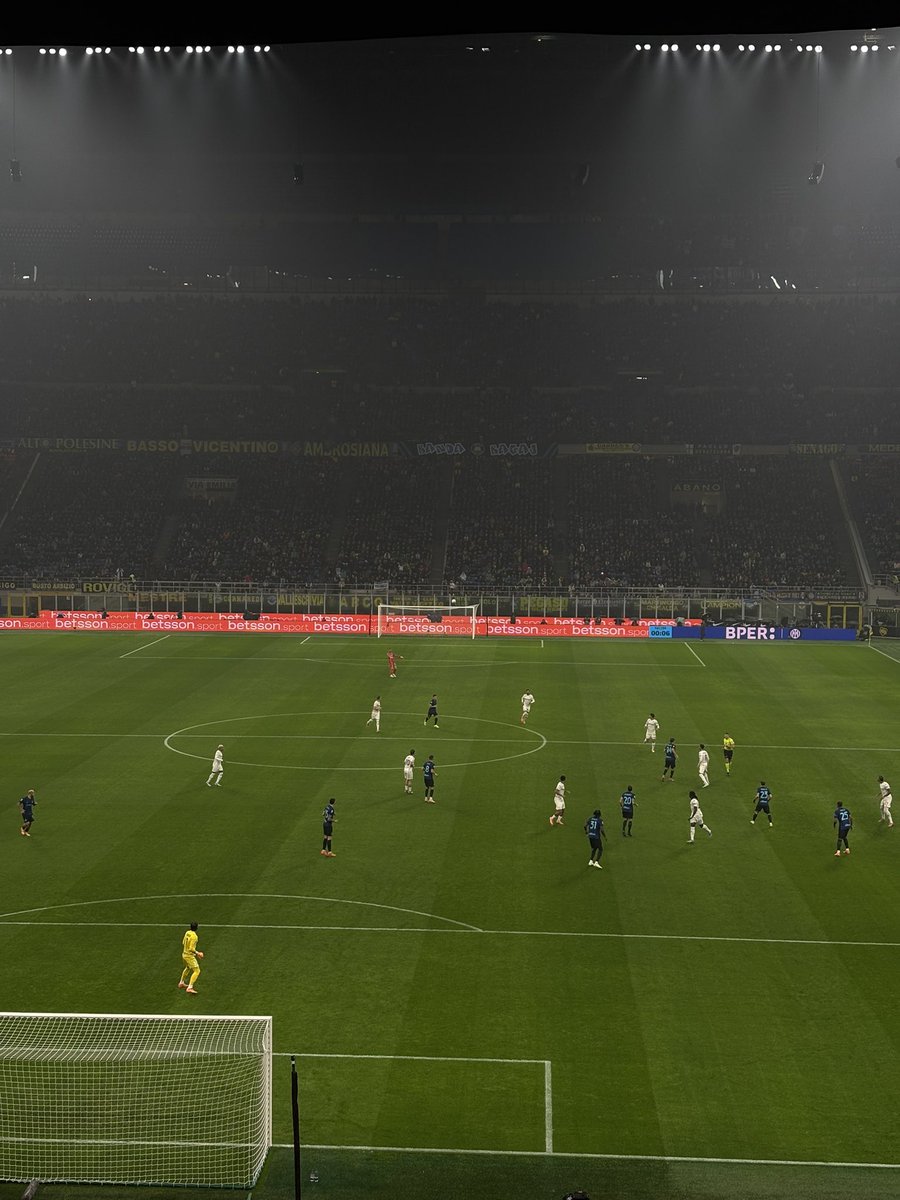 ab__cfc's tweet image. Milan🇮🇹 it has not been a pleasure abosolute shithole of a city